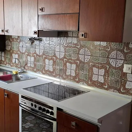 Seenaehe - Haus Mit Garten بيت للعطل كلاغنفورت